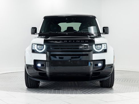 Used 2025 Land Rover Defender 110 V8 AWD/4WD image 9