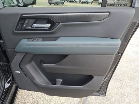 New 2026 GMC Yukon XL AT4 image 10