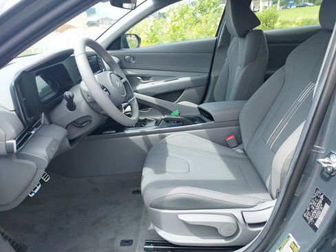 New 2026 Hyundai Elantra Sport FWD image 9