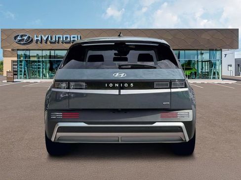 New 2026 Hyundai Ioniq 5 SE AWD/4WD image 6