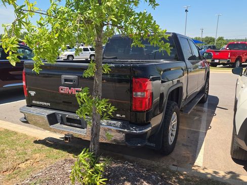 Used 2014 GMC Sierra 1500 SLE w/ SLE Value Package AWD/4WD image 3