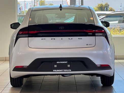 Certified 2026 Toyota Prius LE image 6