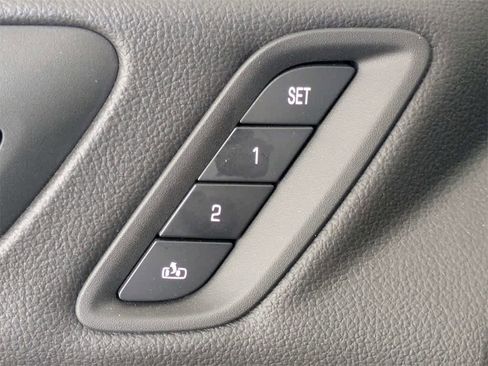 Used 2023 GMC Acadia Denali w/ Black Diamond Edition image 29