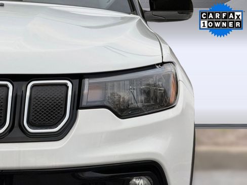 Used 2022 Jeep Compass Limited image 10