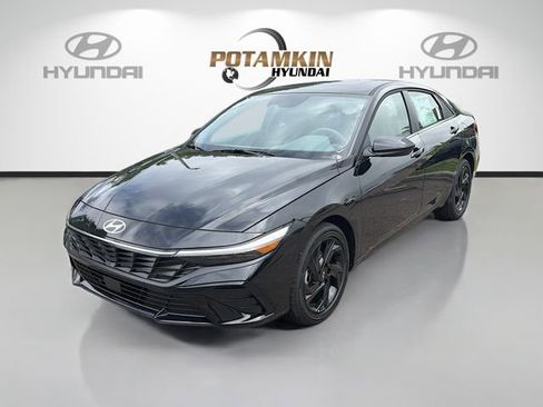 New 2026 Hyundai Elantra SEL Sport Premium FWD image 1