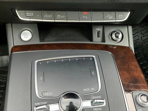 Used 2019 Audi Q5 2.0T Premium Plus w/ Premium Plus Package image 32