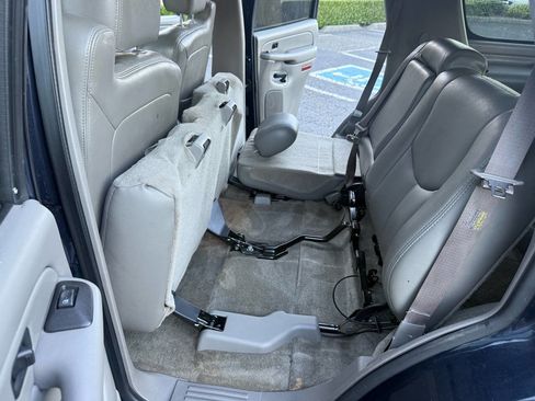 Used 2004 GMC Yukon SLT w/ 1SD Preferred Equipment Group image 14