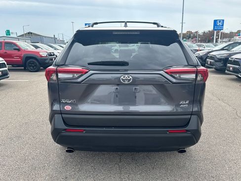 Used 2022 Toyota RAV4 XLE image 6