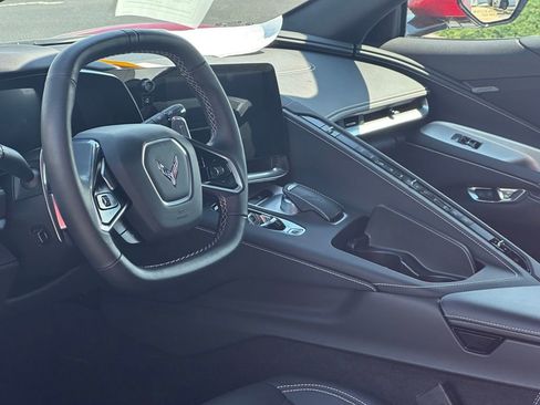 Certified 2022 Chevrolet Corvette Stingray Convertible w/ 1LT RWD image 17