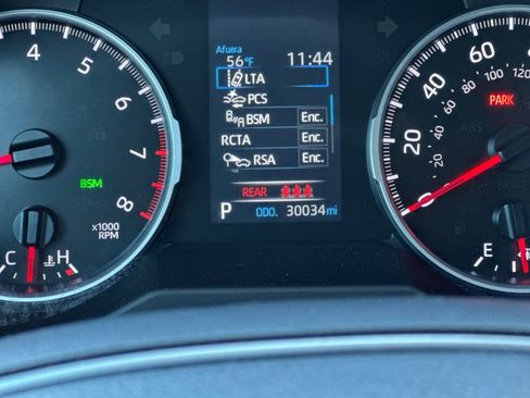 Used 2022 Toyota RAV4 XLE image 26