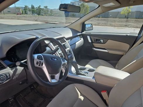 Used 2013 Ford Edge SE image 21