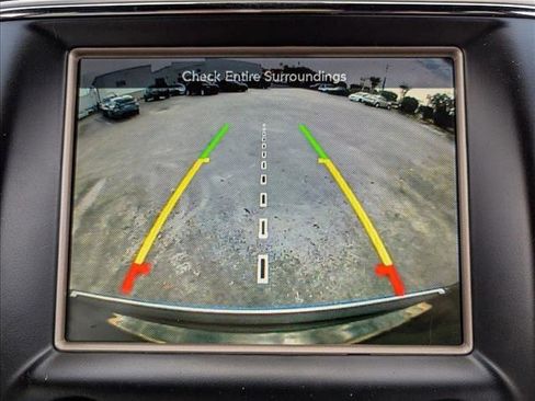 Used 2017 Jeep Grand Cherokee Limited w/ Luxury Group II image 11