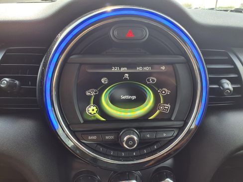 Used 2016 MINI Cooper 2-Door Hardtop image 19