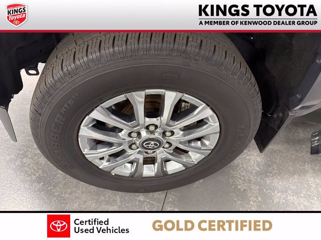 Used 2024 Toyota Tacoma Limited w/ Limited Package (LT) AWD/4WD image 31