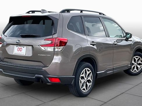 Used 2023 Subaru Forester Premium AWD/4WD image 13