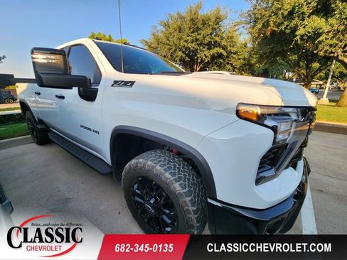 Used 2026 Chevrolet Silverado 2500 LT w/ Trail Boss Package AWD/4WD image 1