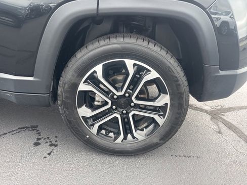 Used 2022 Jeep Compass Limited image 24