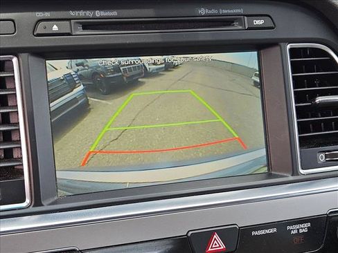 Used 2016 Hyundai Sonata Limited w/ Option Group 05 FWD image 11
