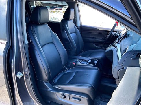 Used 2024 Honda Odyssey EX-L image 9
