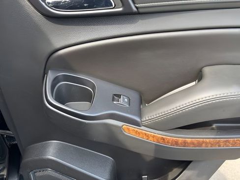 Used 2018 Chevrolet Tahoe Premier image 30