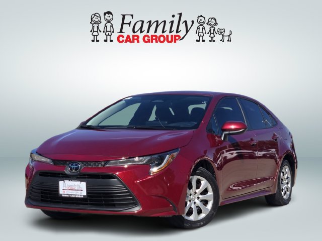 Used 2024 Toyota Corolla LE FWD image 1