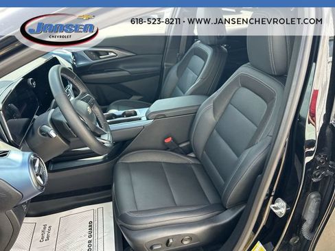 Used 2024 Chevrolet Equinox EV LT FWD image 18