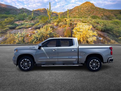 Used 2024 Chevrolet Silverado 1500 High Country RWD image 7