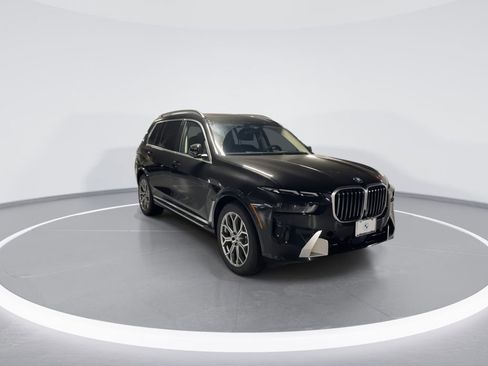 Used 2026 BMW X7 xDrive40i image 2
