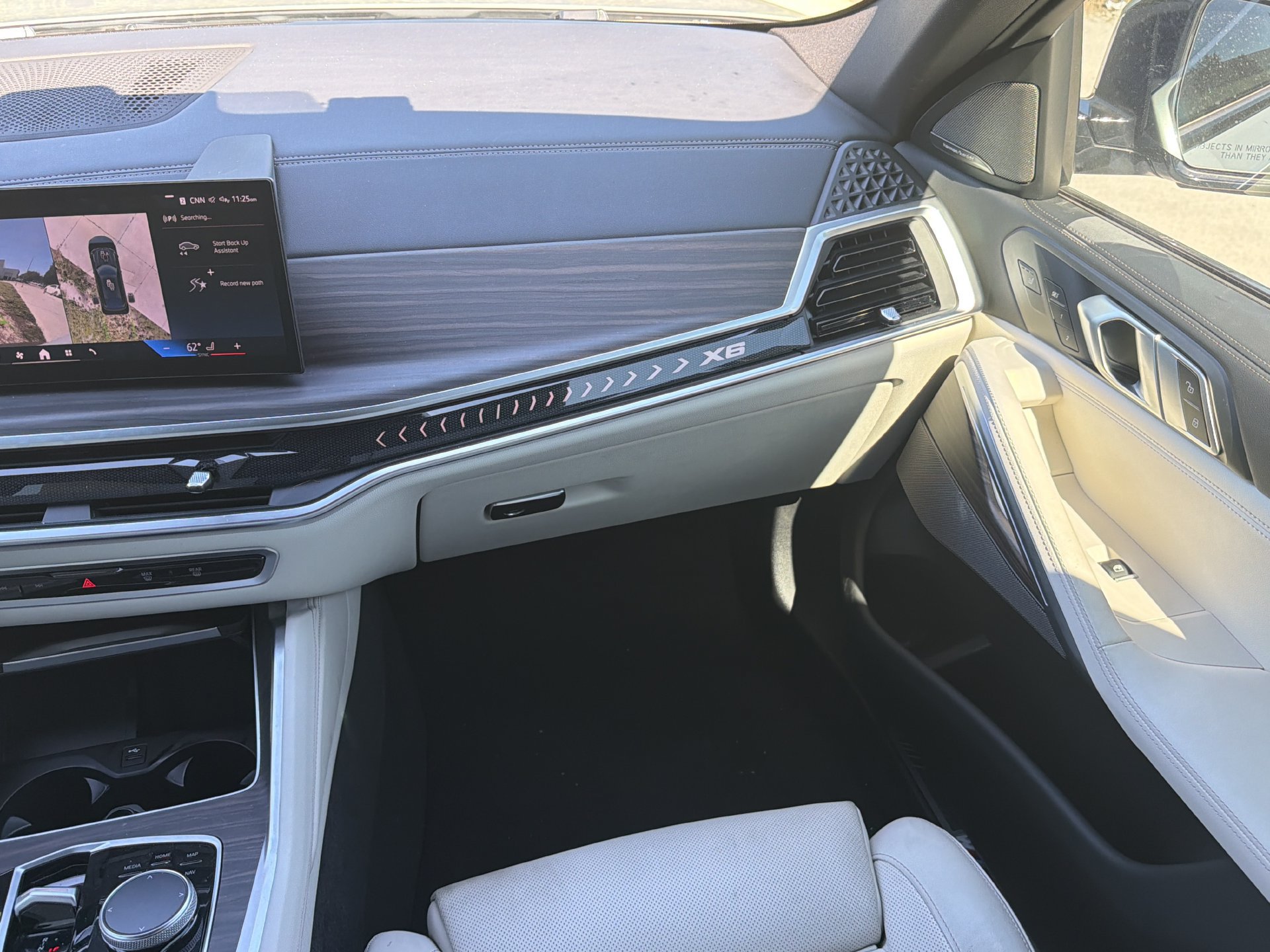 Used 2024 BMW X6 xDrive40i w/ Premium Package AWD/4WD image 17