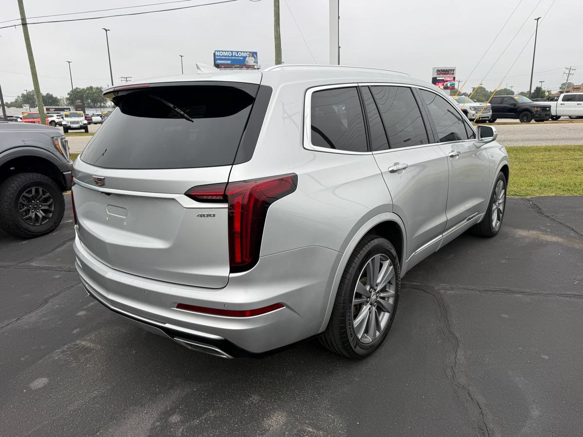 Used 2020 Cadillac XT6 Premium Luxury FWD image 6