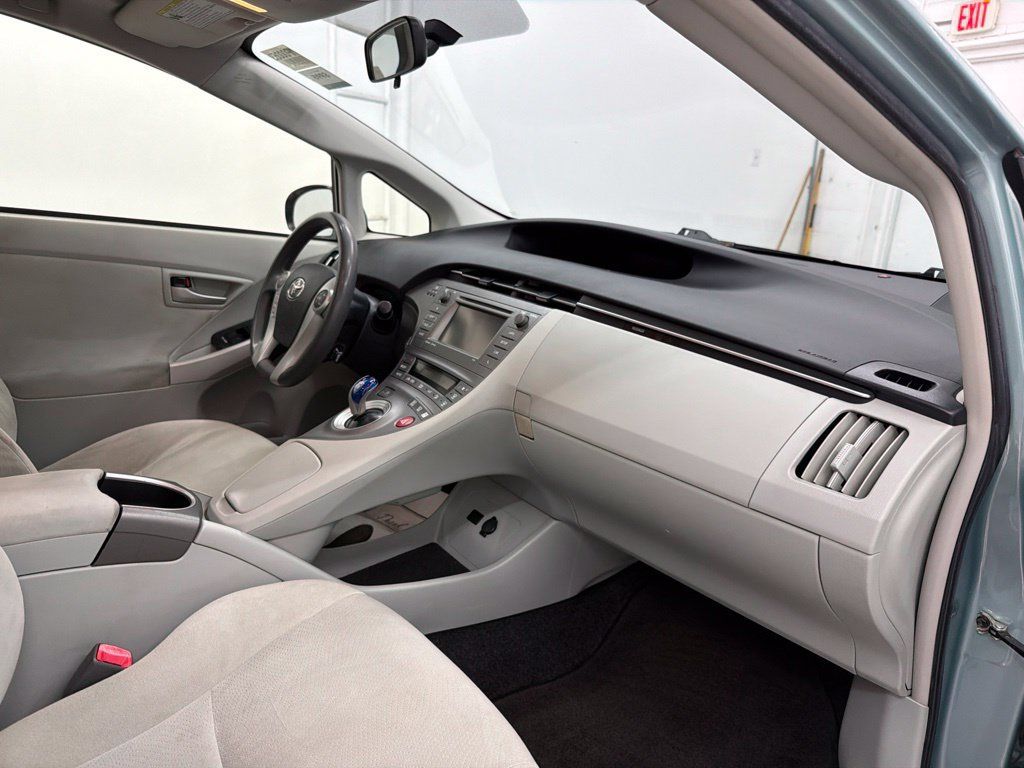 Used 2012 Toyota Prius Three w/ Solar Roof Pkg FWD image 32