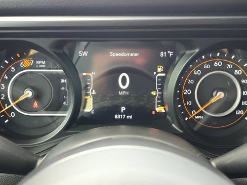 Used 2025 Jeep Wrangler Unlimited Sport AWD/4WD image 23