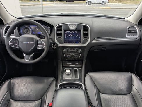Used 2023 Chrysler 300 Touring L w/ Popular Equipment Group AWD/4WD image 11