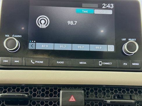 Used 2024 Honda HR-V LX image 17