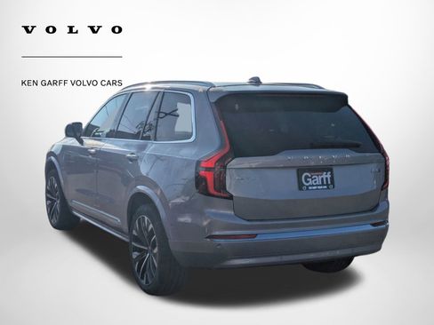 New 2026 Volvo XC90 B5 Plus w/ Protection Package image 5