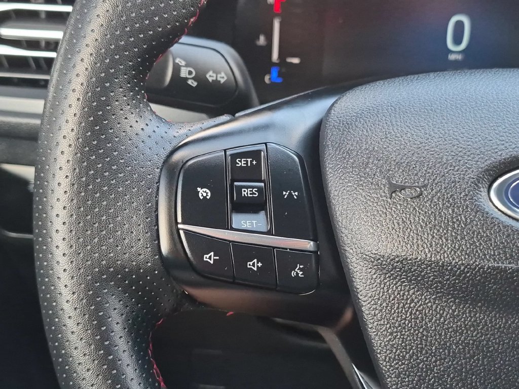 Used 2025 Ford Escape ST-Line AWD/4WD image 21