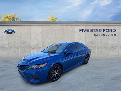 Used 2019 Toyota Camry SE image 5