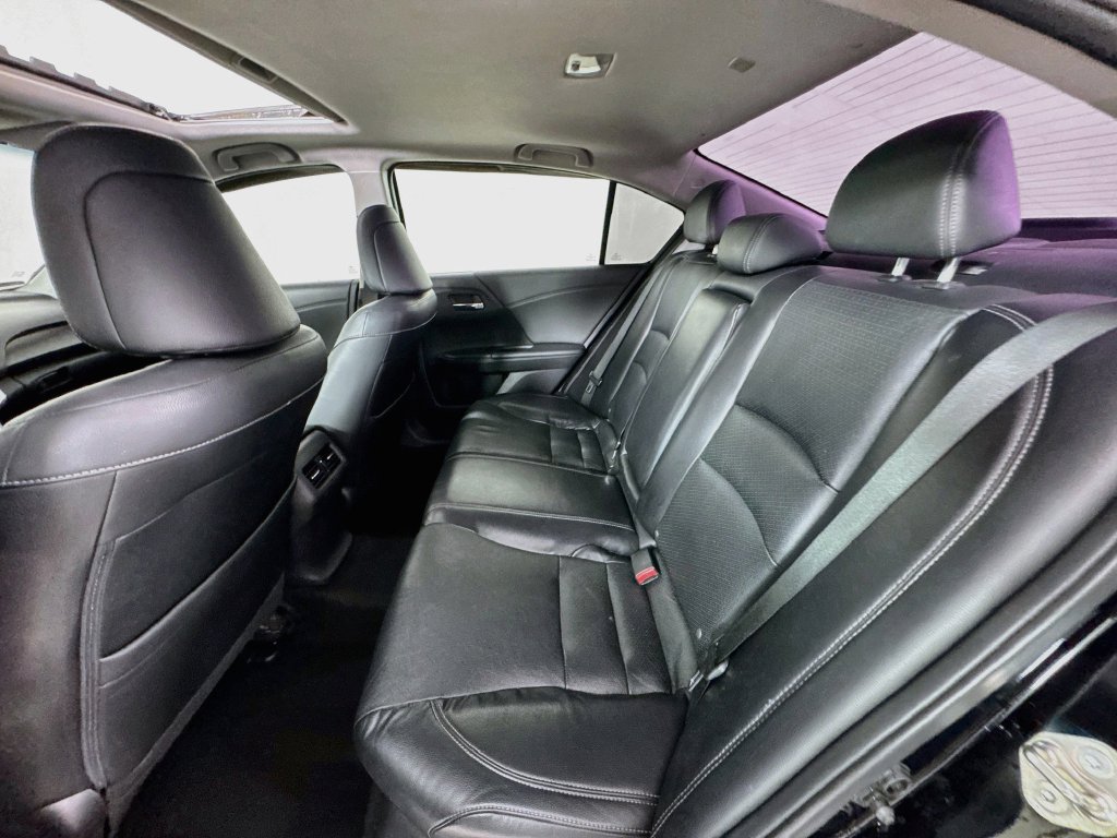 Used 2015 Honda Accord EX-L image 29