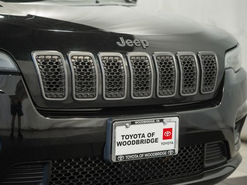 Used 2019 Jeep Cherokee High Altitude AWD/4WD image 11