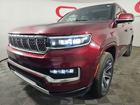 Certified 2022 Jeep Grand Wagoneer Series I image 3