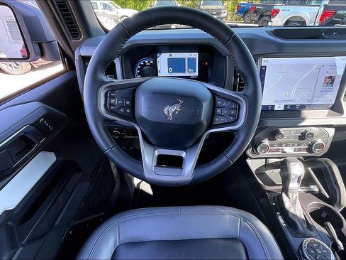 Used 2024 Ford Bronco Big Bend image 5