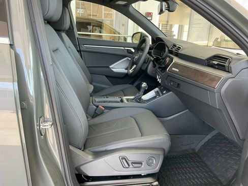 New 2025 Audi Q3 2.0T Premium image 27
