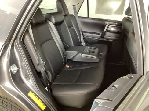 Used 2021 Toyota 4Runner Venture w/ Moonroof Package AWD/4WD image 35