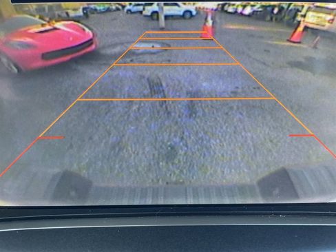 Used 2014 Chevrolet Silverado 1500 High Country w/ High Country Premium Package image 31