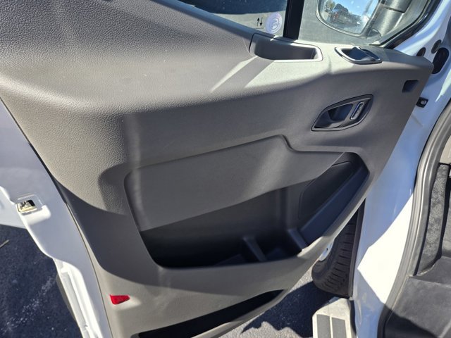 Certified 2025 Ford Transit 250 Low Roof w/ Exterior Upgrade Package RWD image 22