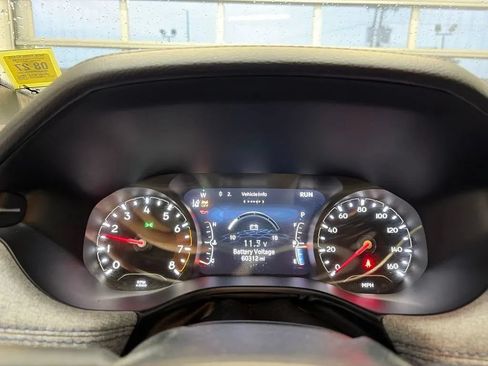 Used 2024 Jeep Compass Latitude AWD/4WD image 23