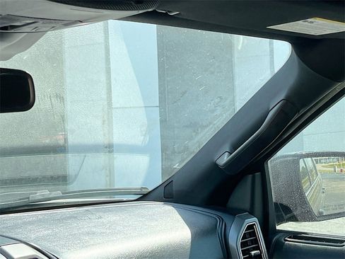 Used 2021 Ford Expedition Limited image 25