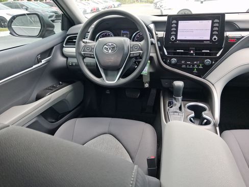 Used 2023 Toyota Camry LE FWD image 17