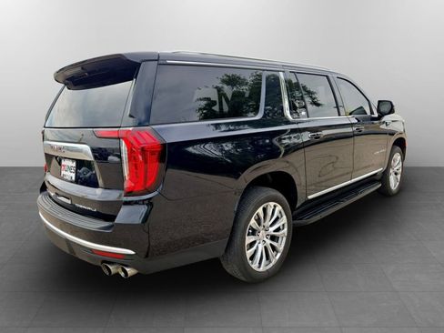 Used 2024 GMC Yukon XL Denali w/ Advanced Technology Package AWD/4WD image 5