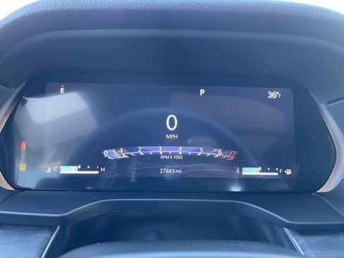 Used 2023 Jeep Grand Cherokee Limited w/ Luxury Tech Group II image 17